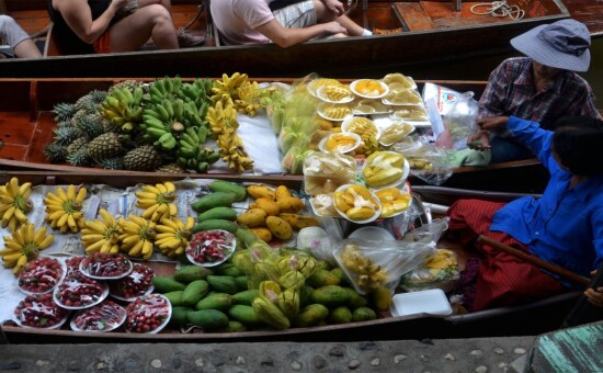 Floating fruit market, Bangkok, Thailand