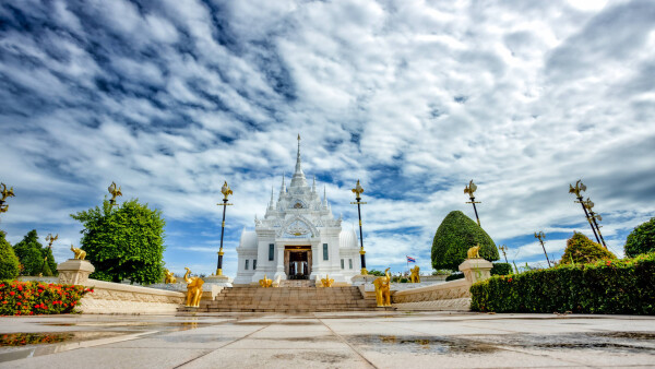 Suratthani City Pillar Shrine