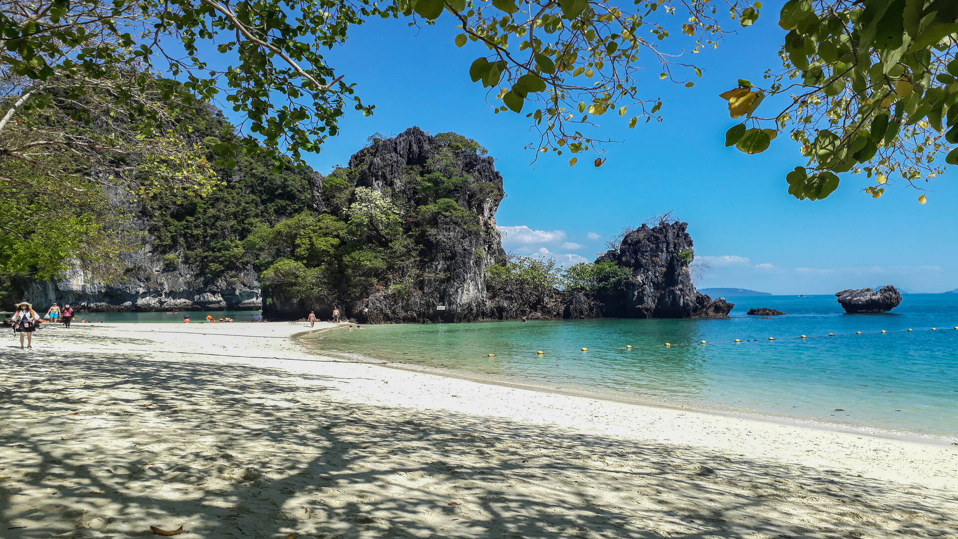 10 reasons why you should visit Railay Beach