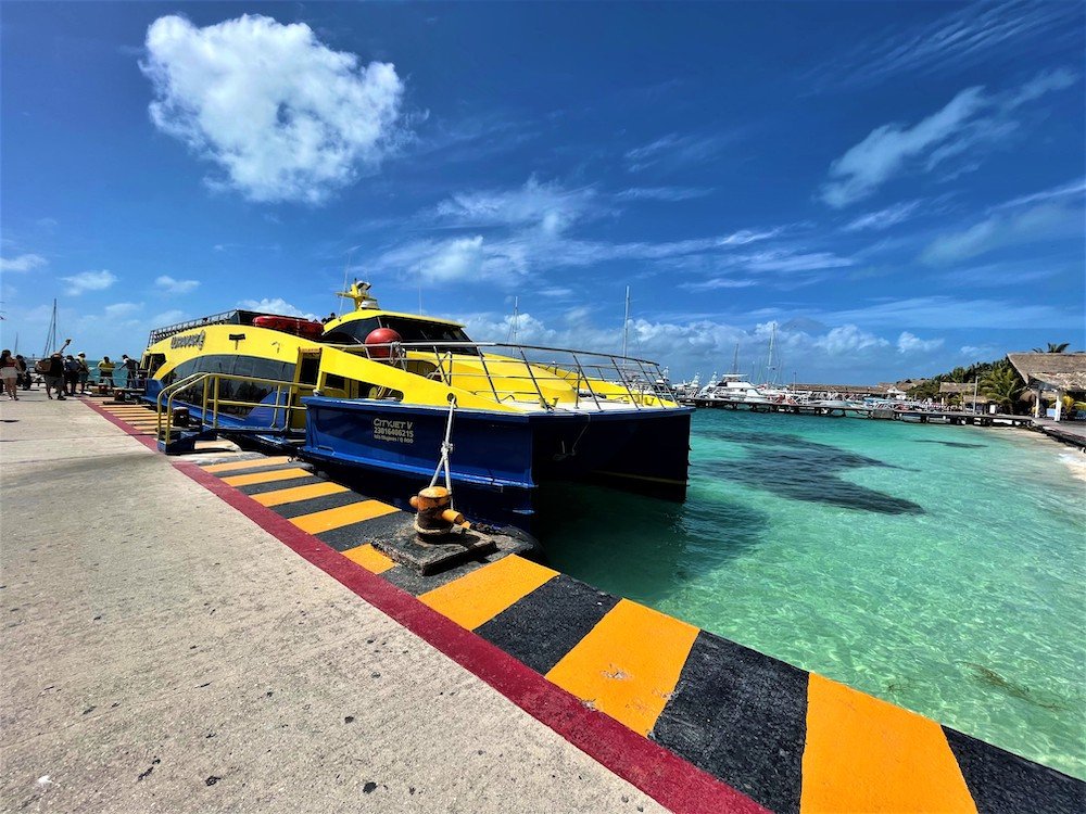 Isla Mujeres ferry port