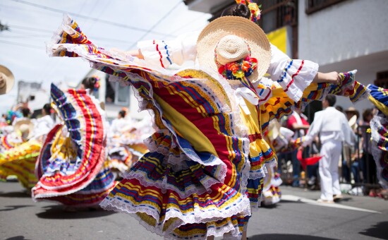 Colombia dancers